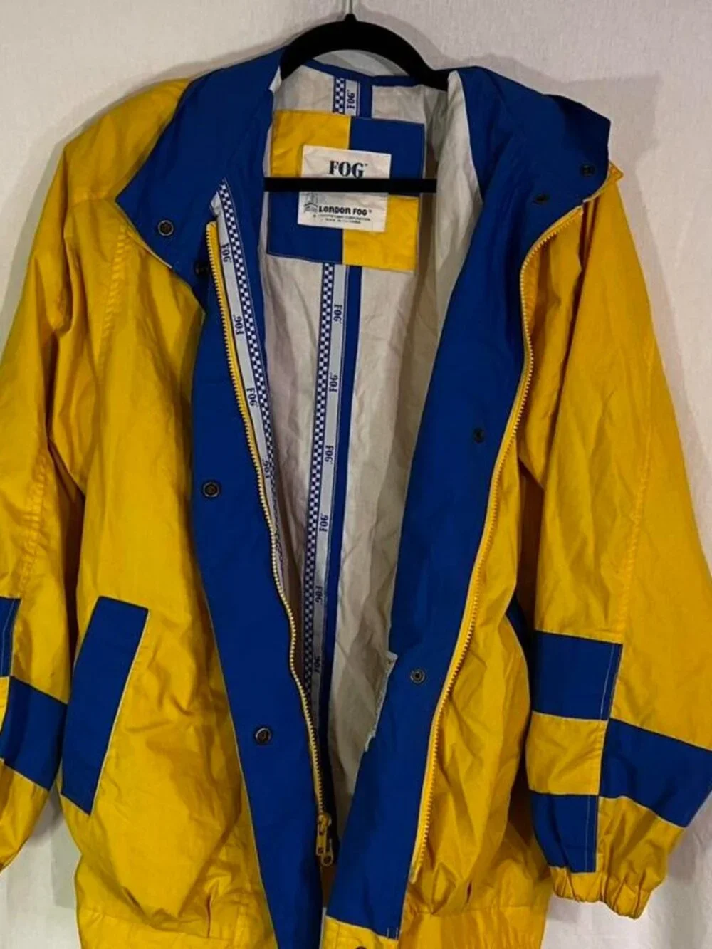 Yellow London Fog XL Wind Breaker - Picture 6 of 7